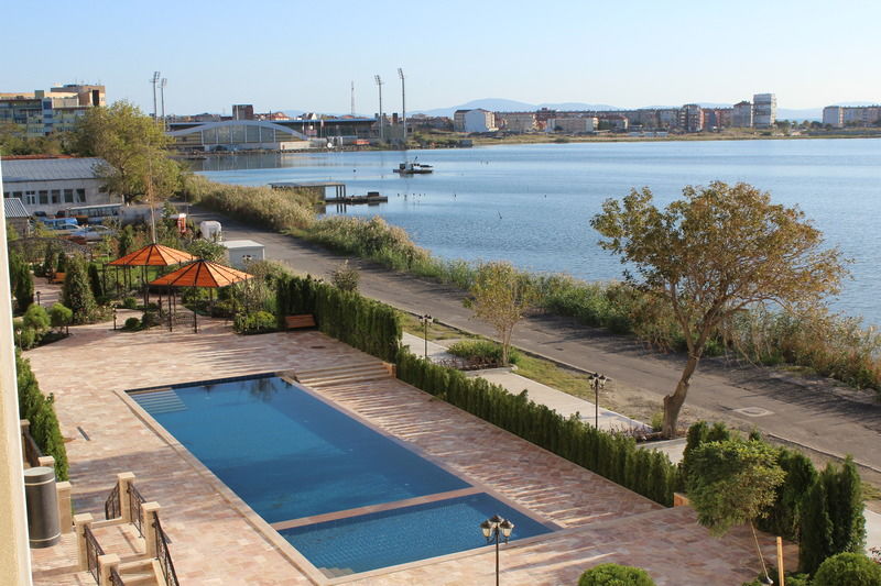 Pomorie Seafront Apartments Zewnętrze zdjęcie